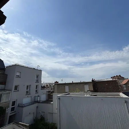 Charming Plant Apartman