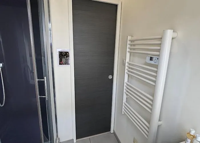 Charming Plant Apartment *